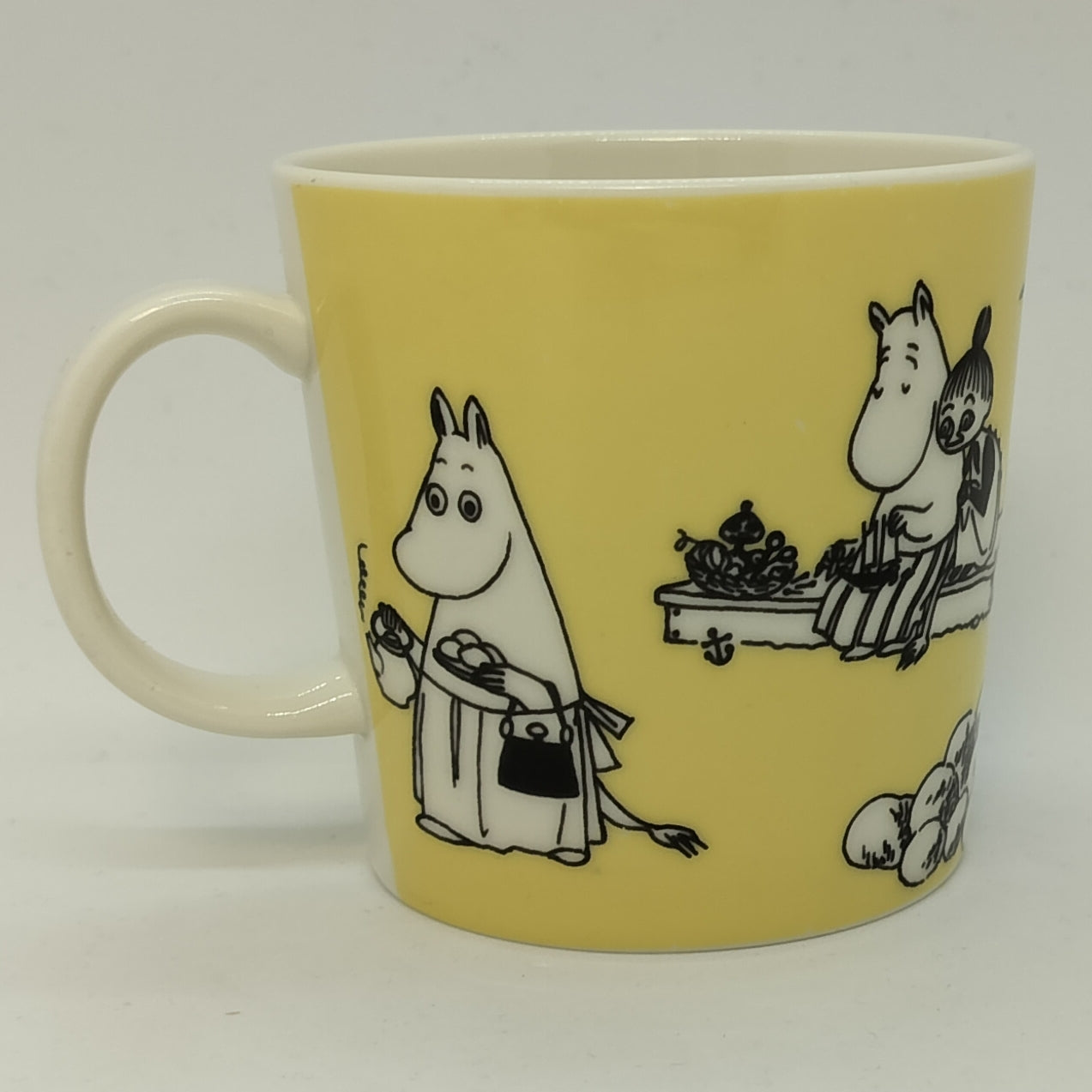 Moomin Mug: Moominmamma Yellow (1990-1996) (Well used -1)